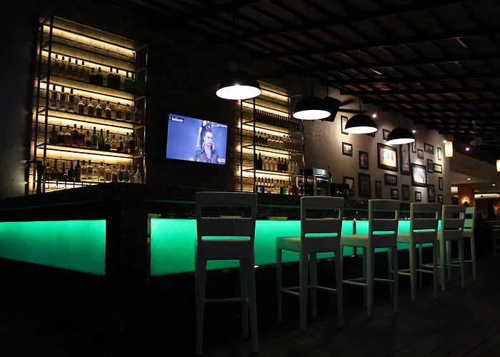 Kata Sea Breeze Resort - Sha Plus