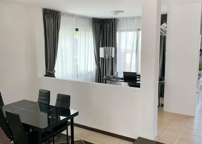 Villa Patong Hills 3 Shared Bedrooms