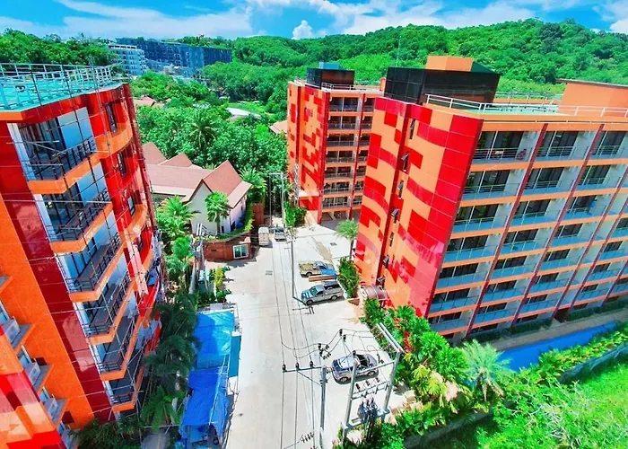 Naiharn Pearl Condo Hotel By Villacarte Nai Harn