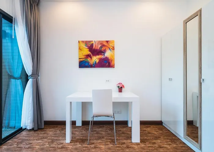 Kamala West Villas By Lofty