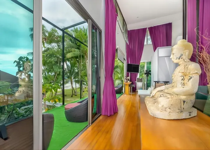 Beachfront Pool Villa-Vanilla Phuket que aceita animais de estimação