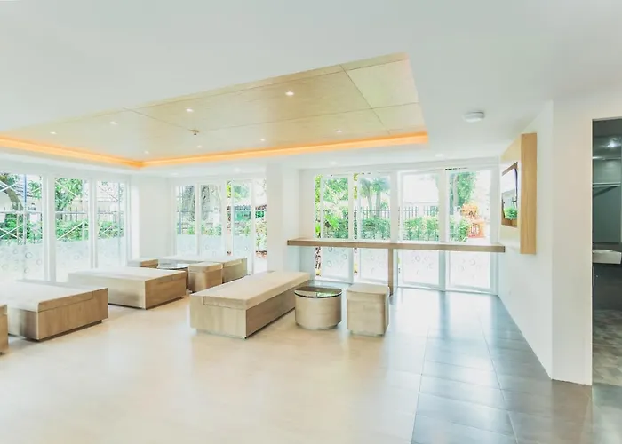 Ozone Condotel Studio Kata Beach 