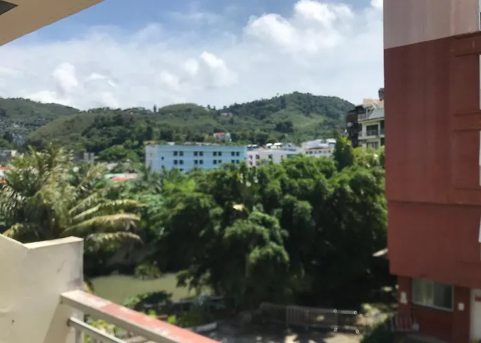 Global Hotel Beach View Patong