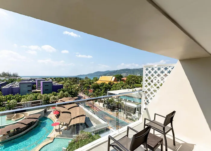Hotel Andaman Embrace Patong, Phuket