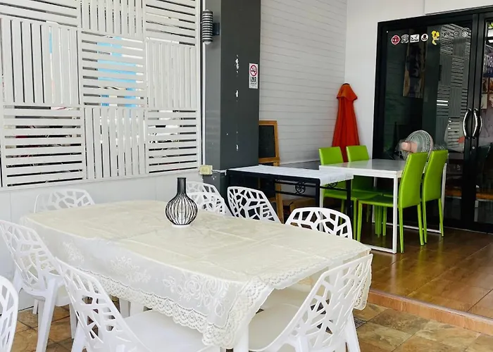 Rabbitel Phuket Vandrarhem
