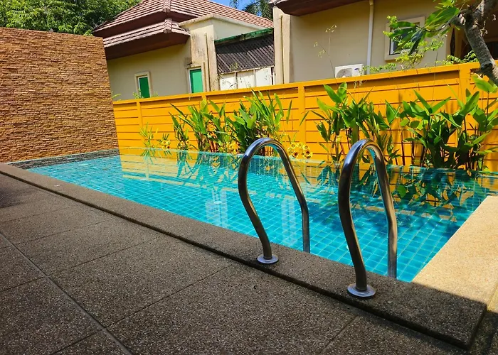 Thai Family Karon Pool Villa 泰如家卡伦3卧泳池别墅
