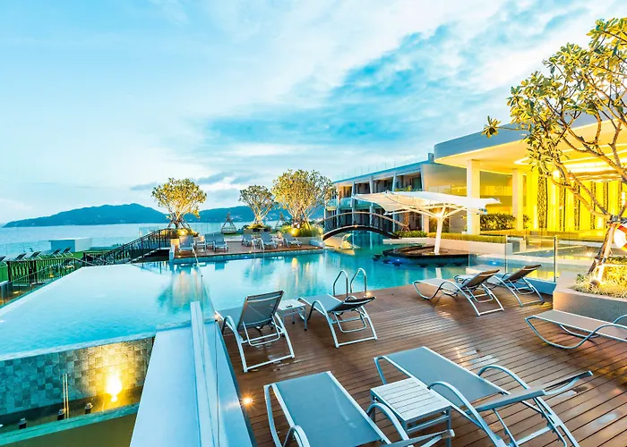 Crest Resort & Pool Villas Patong admite animales