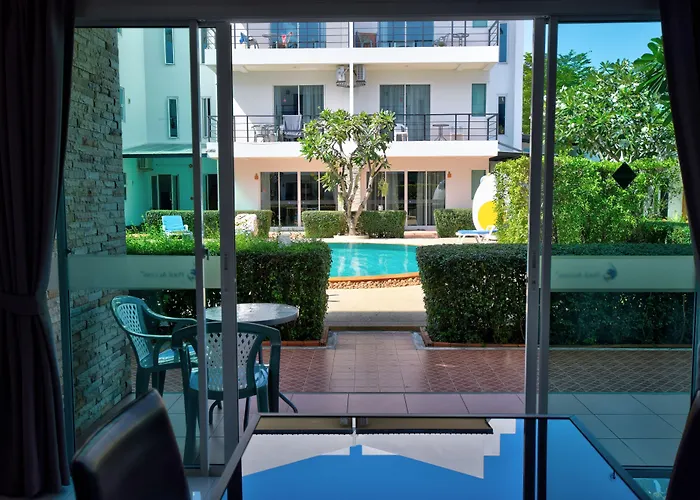 Pool Access 89 @Rawai Hotel Nai Harn Avec Terrain de Golf