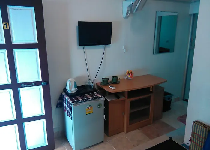 Hotel Nb House Karon