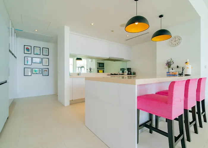 Surin Heights Villa acceptant les animaux