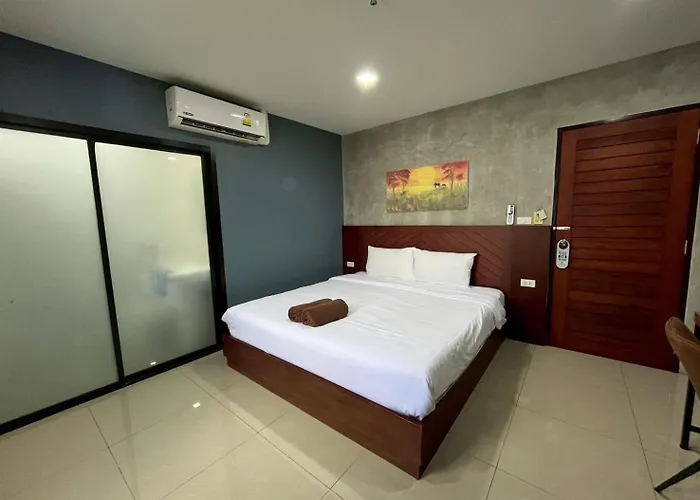 Easy Loft Hostel Phuket