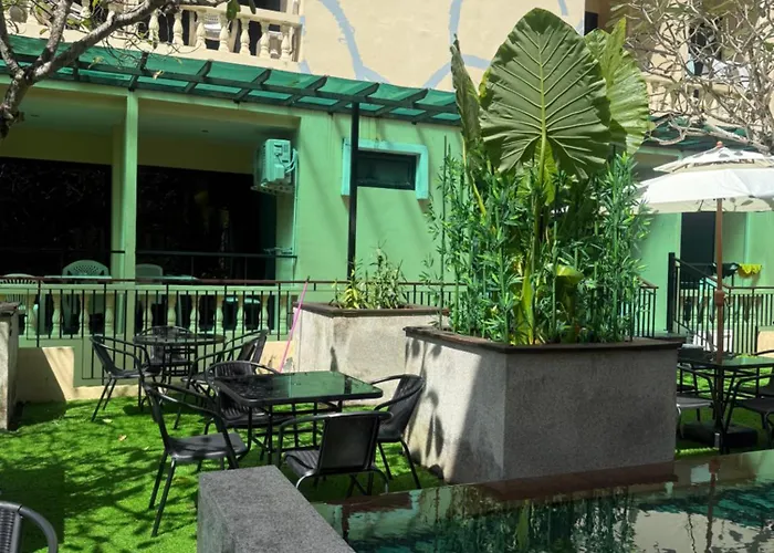 Royal Waves Hotel Patong