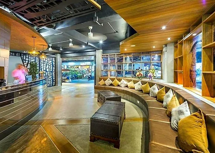 Hubtetl Patong Suite Пхукет