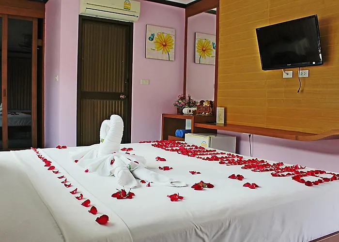 Baan Ketkeaw Guest House 2 Patong