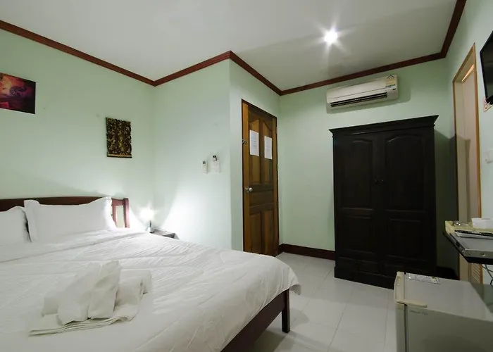 Patong Wannee Hotel
