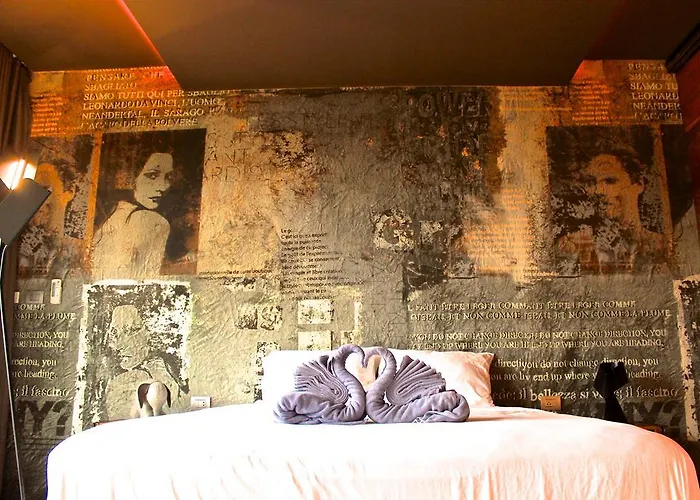 Little Paris Phuket Apartment