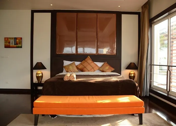 Aw One Patong Villa