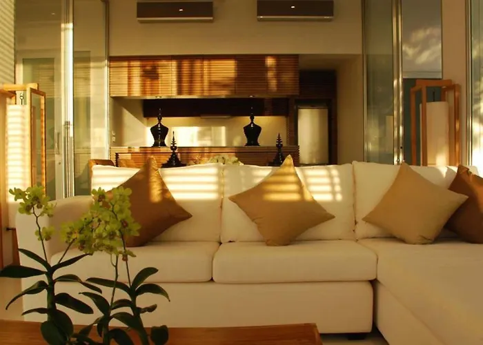 Hotell i Surin Beach (Phuket)