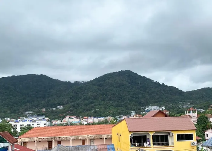 Chusri Hotel Patong