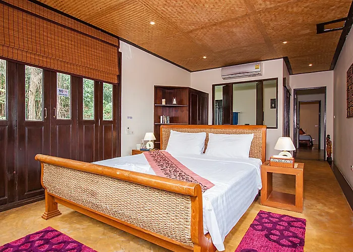 Baan Pa Nom Villa Karon