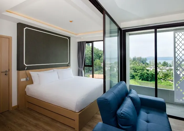 Aristo2 Surin Beach 