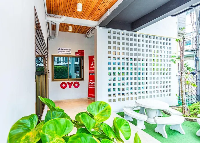 Oyo 435 Frame Residence Phuket